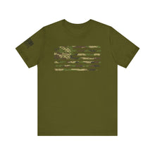 Load image into Gallery viewer, Distressed Camo Flag Tee