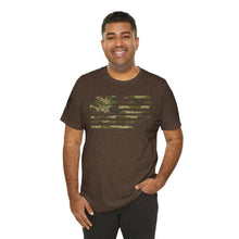 Load image into Gallery viewer, Distressed Camo Flag Tee