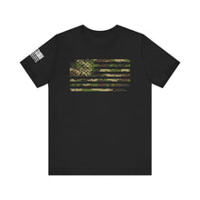 Load image into Gallery viewer, Distressed Camo Flag Tee